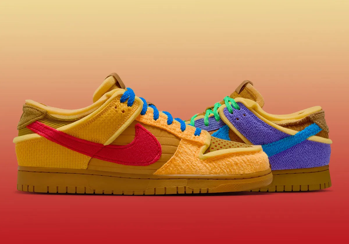 Nike Dunk Low Cactus Plant Flea Market Swamp Sponge Psychic Purple avec tige asymétrique en textile, suède, velours côtelé, tissu éponge et fausse fourrure, détails en mousse apparente et semelle cupsole en caoutchouc.