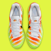 Nike Ja 3 Christmas en mesh rouge avec accents vert sapin, détails blancs et amorti Zoom Air.