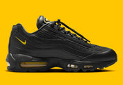 Nike Air Max 95 Corteiz Honey Black noire en cuir et mesh diamant avec détails Corteiz, logo Alcatraz et unités Air Max Tour Yellow vue de profil intérieur. 