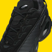 baskets mode créées avec Drake - 
Chaussures Nike NOCTA Glide Drake noir et gris – sneakers modernes et confortables