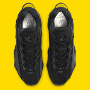 baskets mode créées avec Drake - 
Chaussures Nike NOCTA Glide Drake noir et gris – sneakers modernes et confortables