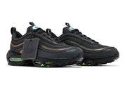 Sneakers Nike Air Max 95/97 Ducks of a Feather Thunder en mesh technique sombre avec unités Air visibles hybrides et design fusion iconique.Vue de profil