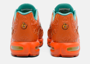 Nike Air Max Plus One Piece Mera Mera IW1283-800 en Brilliant Orange, Vibrant Yellow et Healing Jade, inspirée du Fruit du Démon Mera Mera no Mi.