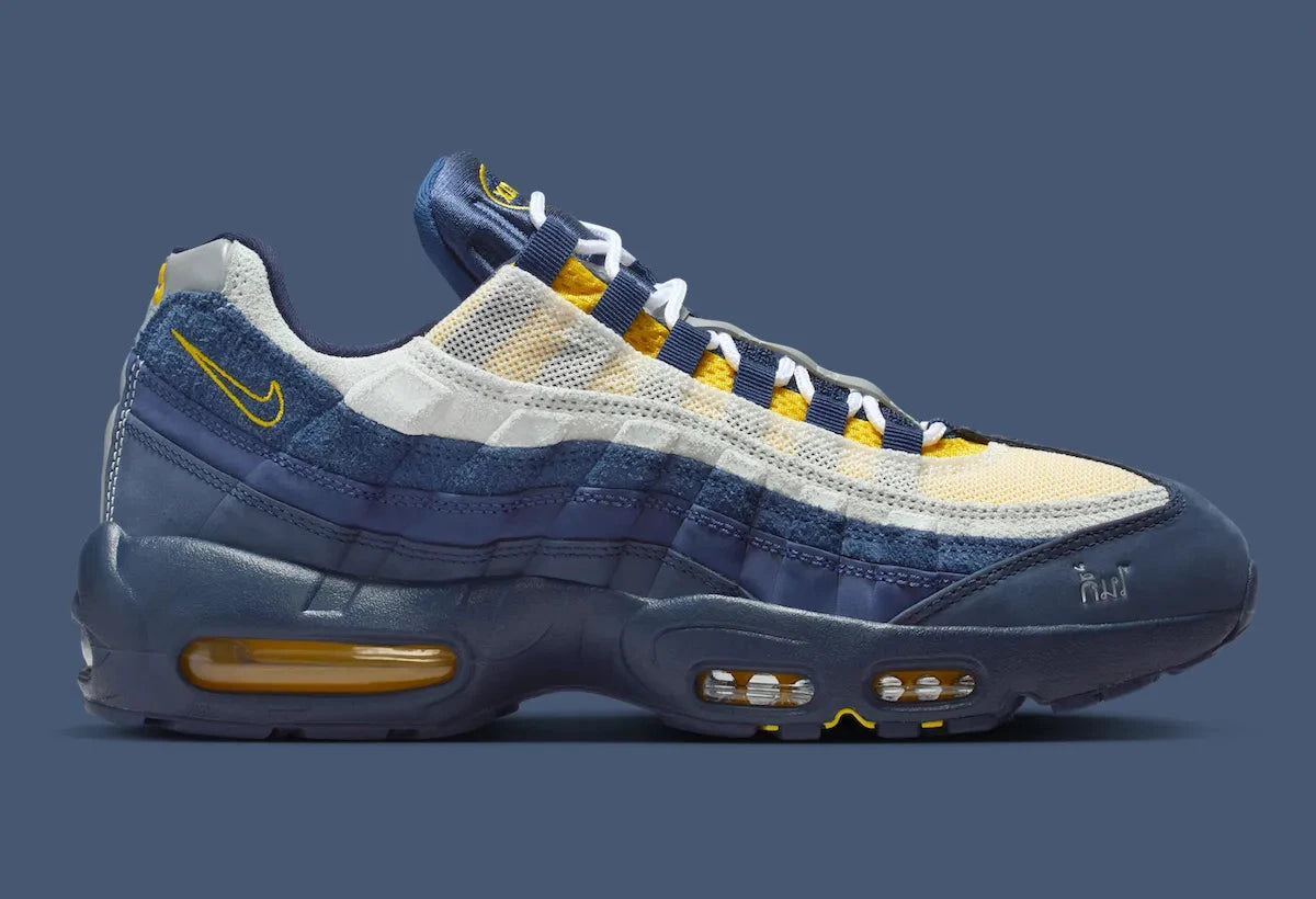 Sneakers Nike Air Max 95 SB Eric Koston bleu obsidian et jaune en matières renforcées avec amorti Air Max visible et design iconique. Vue extérieur 
