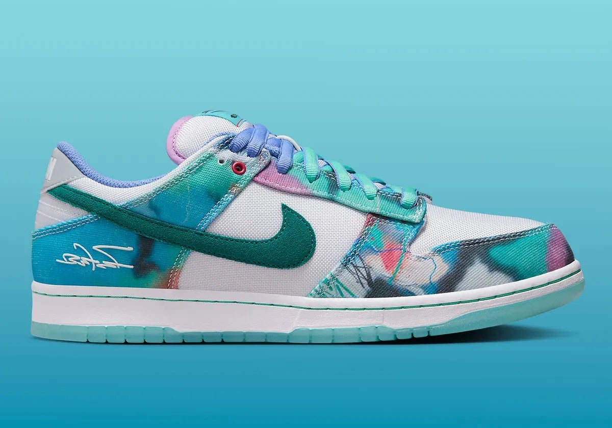 Nike SB Dunk Low Futura Laboratories Bleached Aqua