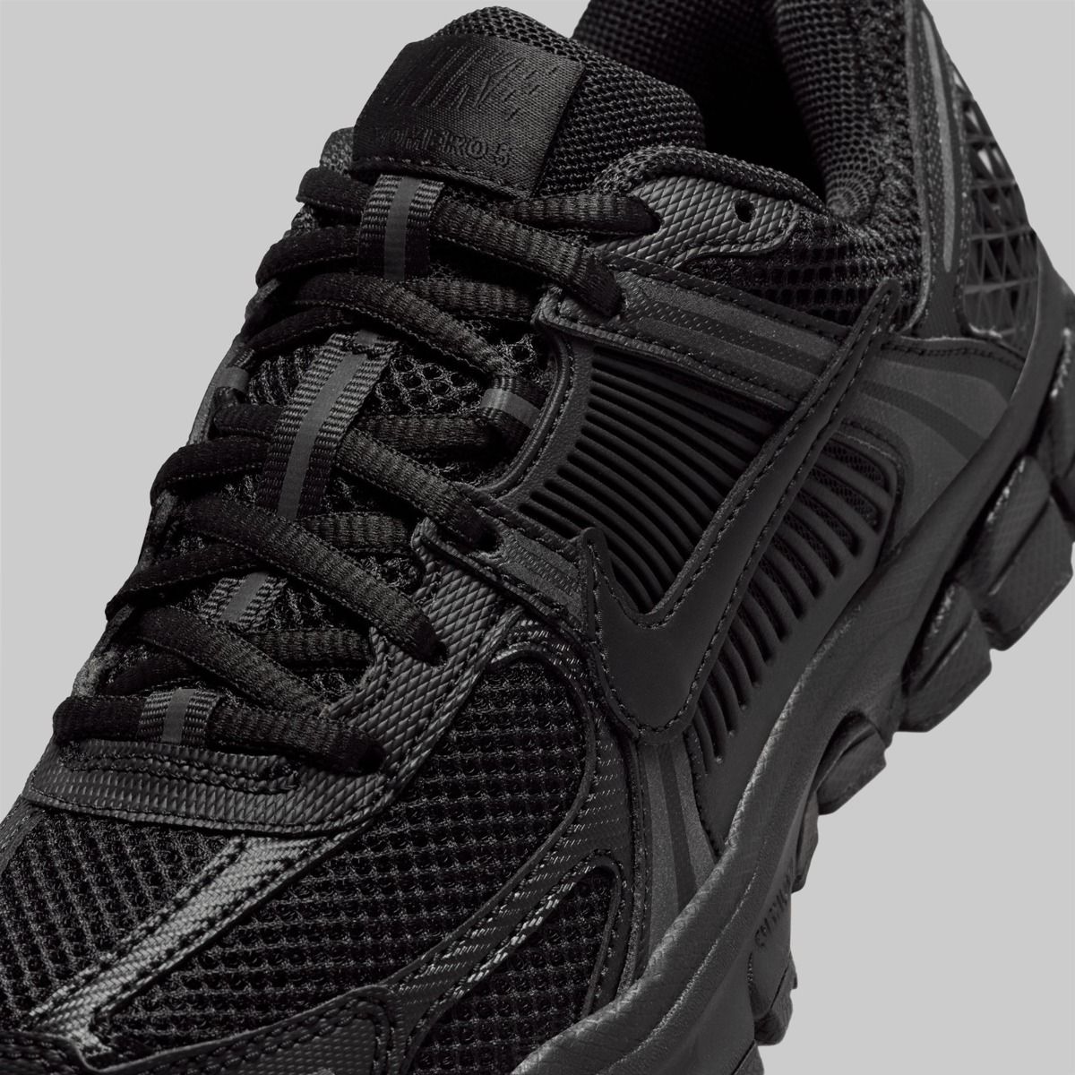 Nike Zoom Vomero 5 Triple Black (GS)