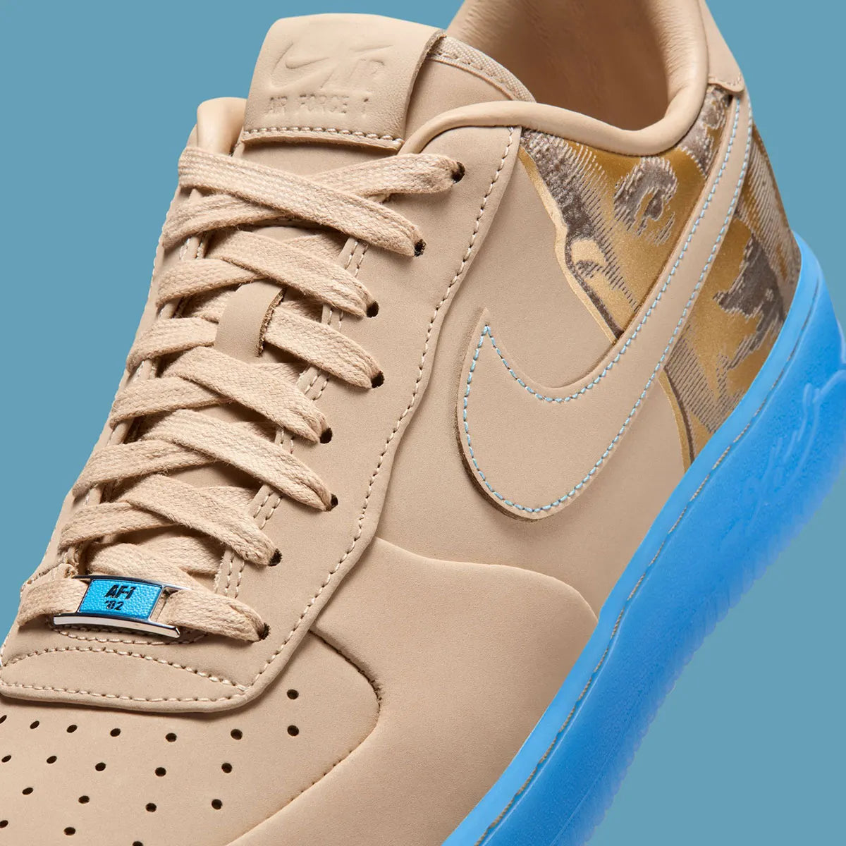 Sneakers Nike Air Force 1 Low Protro Kobe Bryant Linen beige en cuir premium avec détails signature et amorti Air iconique