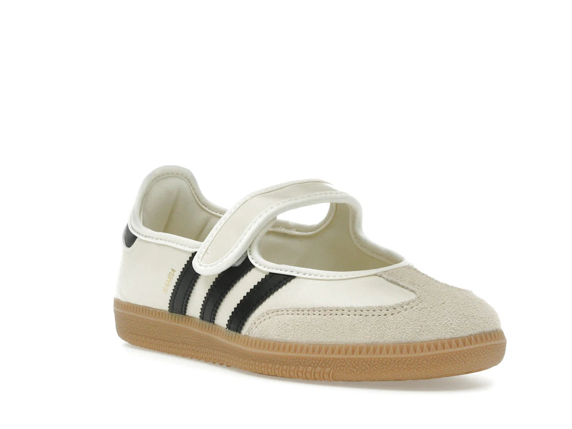 Sneaker adidas Samba Jane Cream Black Gum en cuir crème avec bandes noires, bride Mary Jane et semelle gomme rétro emblématique.Vue de profil