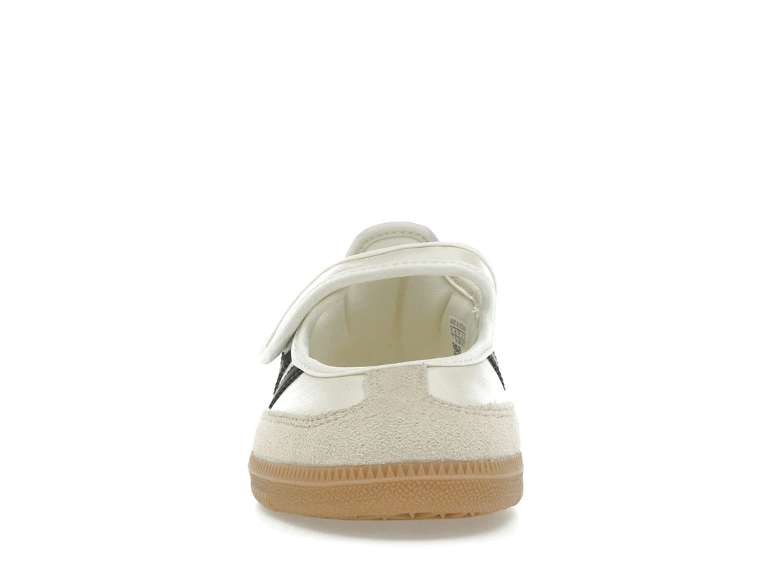 Sneaker adidas Samba Jane Cream Black Gum en cuir crème avec bandes noires, bride Mary Jane et semelle gomme rétro emblématique.Vue de face