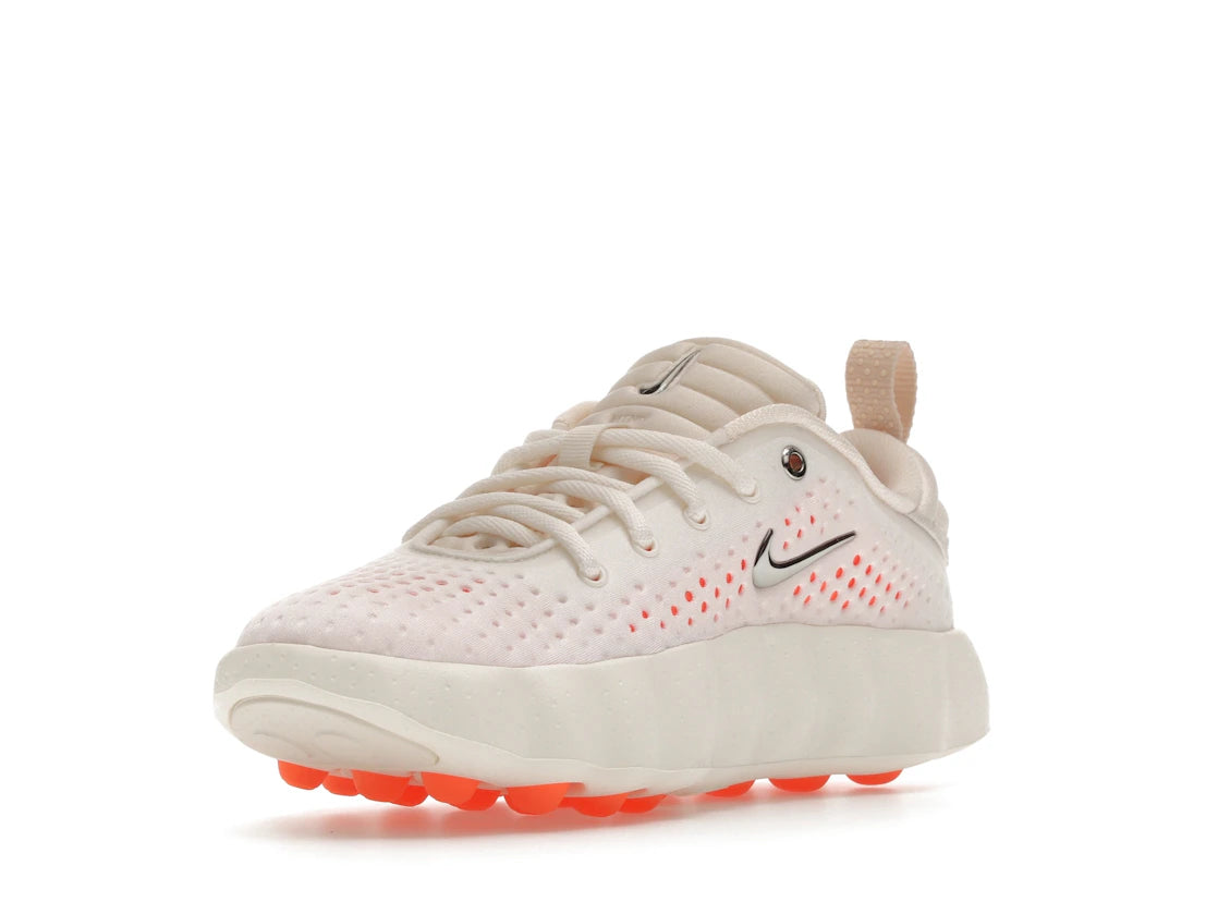 Nike Mind 002 Sail crème en mousse technique avec semelle sculptée ergonomique et confort sensoriel innovant.