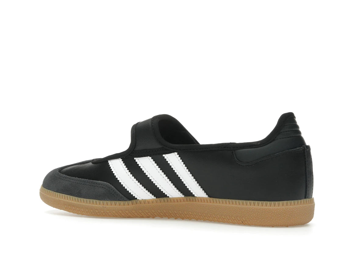 Sneaker adidas Samba Jane Black White Gum en cuir noir avec bandes blanches, bride Mary Jane et semelle gomme rétro emblématique.Vue de coter 