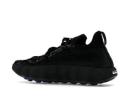 Nike Mind 002 Flyknit Fragment Black en maille Flyknit noire avec semelle sculptée ergonomique et détails signature Fragment Design.