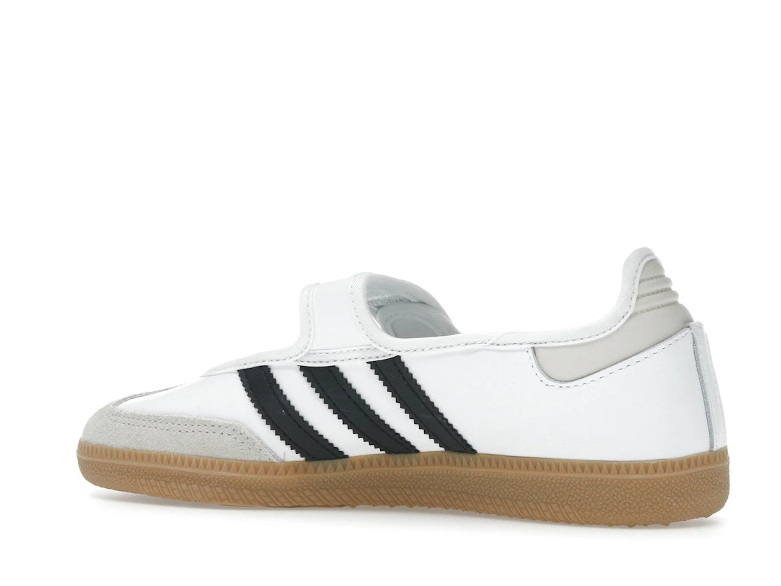 Sneaker adidas Samba Jane White Black Gum en cuir blanc avec bandes noires, bride Mary Jane et semelle gomme rétro emblématique.Vue de coter 