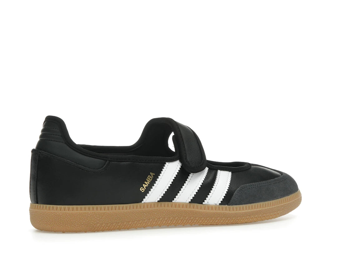 Sneaker adidas Samba Jane Black White Gum en cuir noir avec bandes blanches, bride Mary Jane et semelle gomme rétro emblématique.Vue de coter 