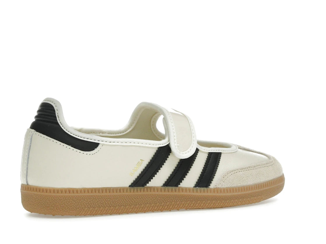 Sneaker adidas Samba Jane Cream Black Gum en cuir crème avec bandes noires, bride Mary Jane et semelle gomme rétro emblématique.Vue coter 