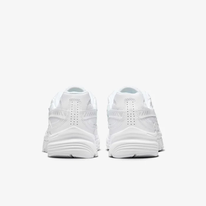 chaussure toute blanche nike initiator confortable 