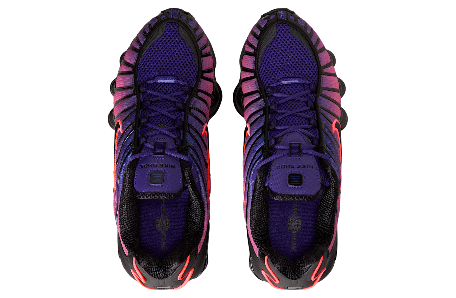 Sneakers Nike Shox TL en maille respirante et renforts synthétiques, coloris Court Purple et Hot Lava avec colonnes Shox amortissantes vue du dessus. 