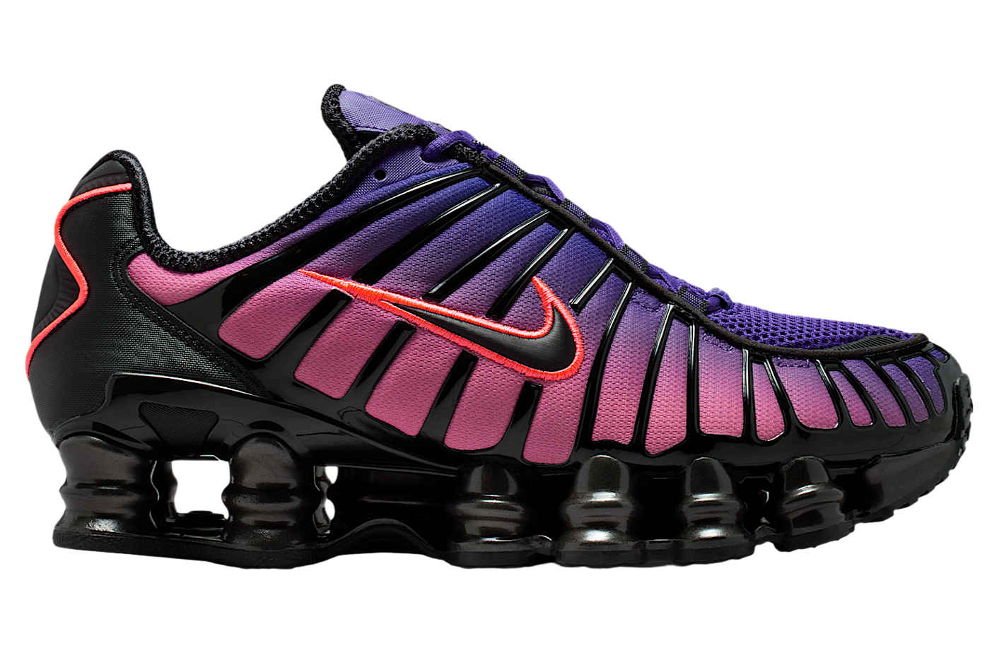 Sneakers Nike Shox TL en maille respirante et renforts synthétiques, coloris Court Purple et Hot Lava avec colonnes Shox amortissantes vue de profil intérieur. 