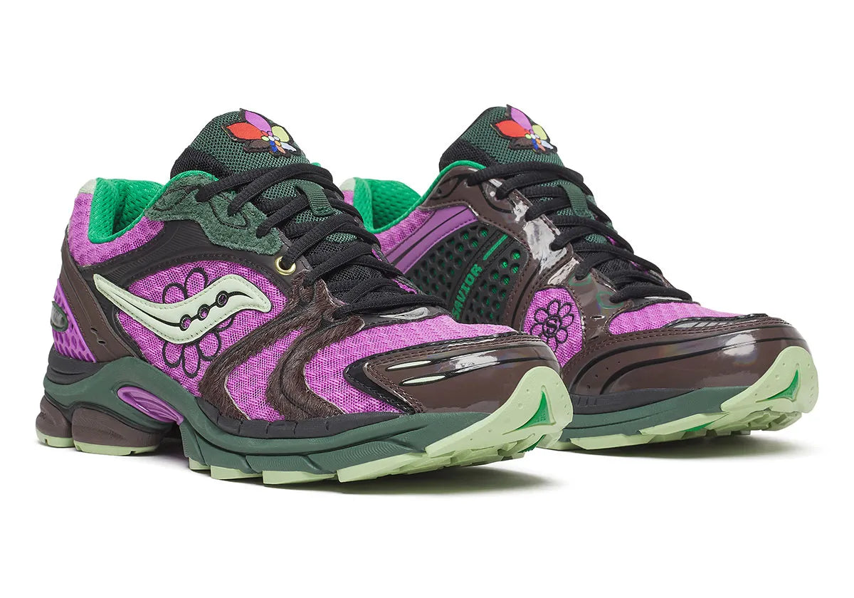Saucony ProGrid Triumph 4 Jae Tips “Flowers Grow Uptown Perilla” violet brun vert multi-couleur avec amorti ProGrid.
