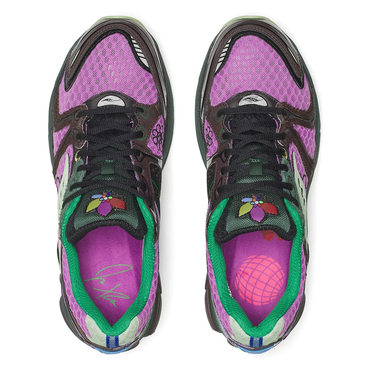 Saucony ProGrid Triumph 4 Jae Tips “Flowers Grow Uptown Perilla” violet brun vert multi-couleur avec amorti ProGrid.