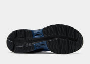 ASICS Gel-Sekiran Black Polar Night en mesh noir avec détails bleu nuit, amorti GEL et silhouette technique contemporaine.