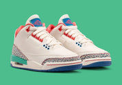 Air Jordan 3 Retro Play Your Way, sneaker Jordan Brand au design rétro basketball avec silhouette Air Jordan 3 et unité Nike Air visible au talon vue de 3/4 face. 
