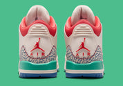 Air Jordan 3 Retro Play Your Way, sneaker Jordan Brand au design rétro basketball avec silhouette Air Jordan 3 et unité Nike Air visible au talon vue de derrière. 