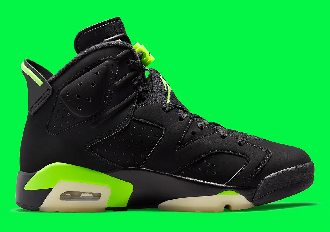 Air Jordan 6 Retro Electric Green en nubuck noir avec accents Electric Green, Jumpman, lace lock et semelle translucide.