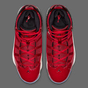 Air Jordan 6 Rings Gym Red 322992-601 rouge, noire et blanche avec empiècements brillants, mesh et silhouette basketball hybride.