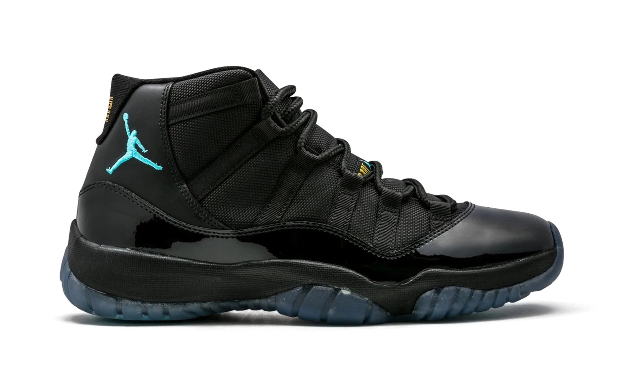 Sneakers Air Jordan 11 Retro Gamma Blue noires et bleues en cuir verni et mesh avec semelle translucide et amorti Air