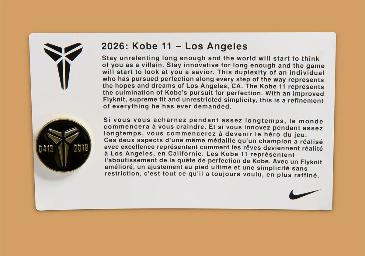 Sneaker Nike Kobe 11 Elite Low Protro noire avec détails dorés en Flyknit et semelle performance React et Air Zoom iconique