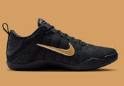 Sneaker Nike Kobe 11 Elite Low Protro noire avec détails dorés en Flyknit et semelle performance React et Air Zoom iconique