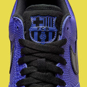 Baskets Nike Air Force 1 Low Protro, Kobe Bryant x FC Barcelona, Persian Violet, édition limitée de collection, vue des lacets