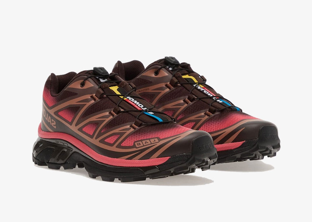 Sneakers Salomon XT-6 Skyline Black Coffee Rouge Red en mesh technique avec Agile Chassis System et semelle Contagrip premium.