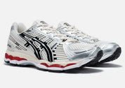 Sneaker ASICS Gel-Kayano 12.1 Lapstone & Hammer The Spark en mesh technique et matériaux premium avec amorti GEL et design rétro-running exclusif.