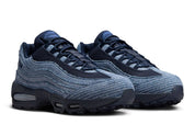 Chaussure de rue AIR MAX 95 LEVIS BLEU  effet JEANS , semelle confortable , vue de 3/4