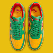 chaussure de ville air force 1 lil yachty coloré été, vert, jaune, rouge, semelle confortable, vue de haut 