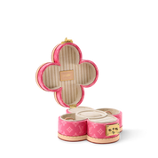 Louis Vuitton Blooming Box, boîte à bijoux rigide en toile Monogram marron en forme de fleur avec cuir et serrure S dorée.