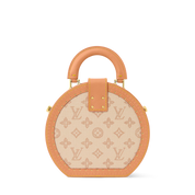 Louis Vuitton Boite Chapeau PM, sac arrondi en toile Monogram marron avec cuir noir, poignée supérieure, fermoir doré et bandoulière.