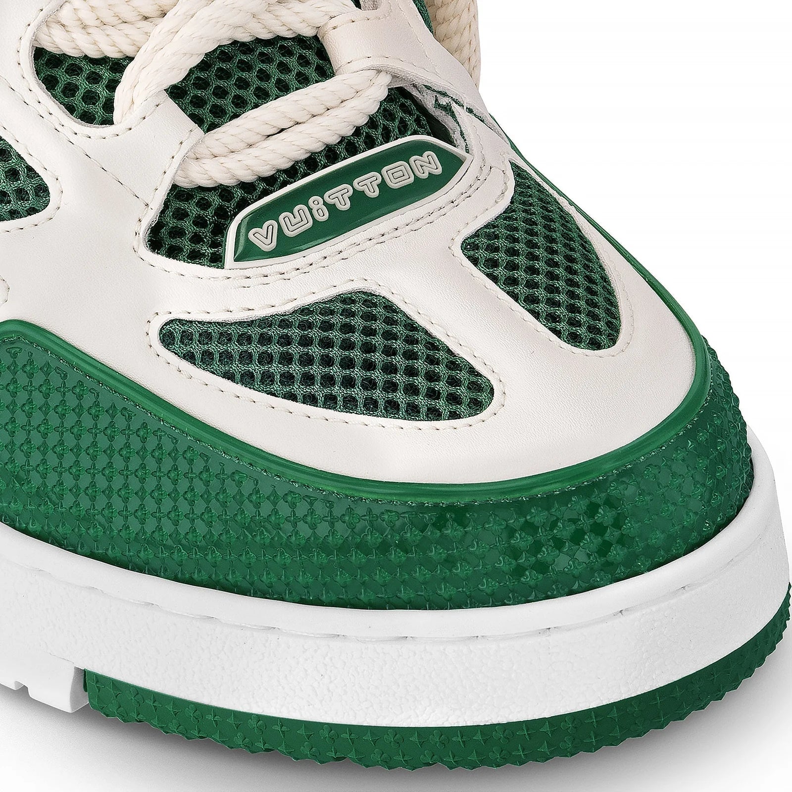 Louis Vuitton LV Skate Sneaker Green White, sneaker de luxe Louis Vuitton verte et blanche inspirée du skate avec matériaux premium et finitions haut de gamme