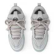 Louis Vuitton LV Skate Sneaker Grey, sneaker de luxe Louis Vuitton grise inspirée du skate avec matériaux premium et finitions haut de gamme.