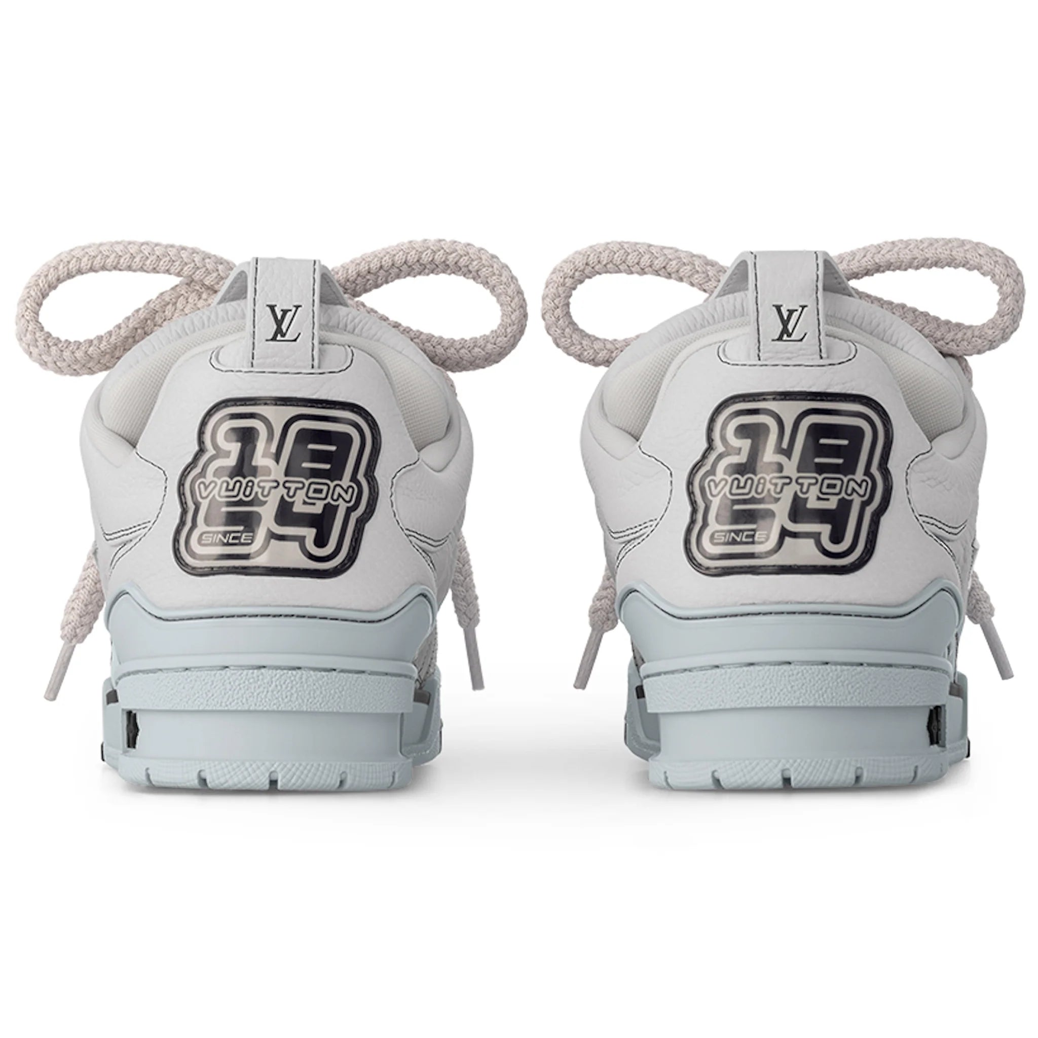 Louis Vuitton LV Skate Sneaker Grey, sneaker de luxe Louis Vuitton grise inspirée du skate avec matériaux premium et finitions haut de gamme.