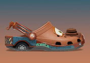 Crocs Classic Clog Mater inspirées du personnage Martin de Disney Pixar Cars, avec finition effet carrosserie rouillée, bride pivotante et semelle en résine Croslite™.