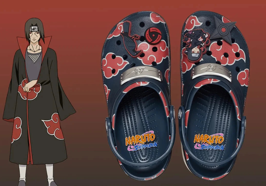 Crocs Classic Clog Naruto Itachi inspirées d'Itachi Uchiha de Naruto Shippuden, avec design exclusif, bride pivotante et semelle légère en résine Croslite™.
