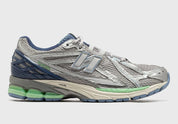 Chaussure de ville New Balance 1906R Still Water Lab Green , semelle confortable , vue de profil