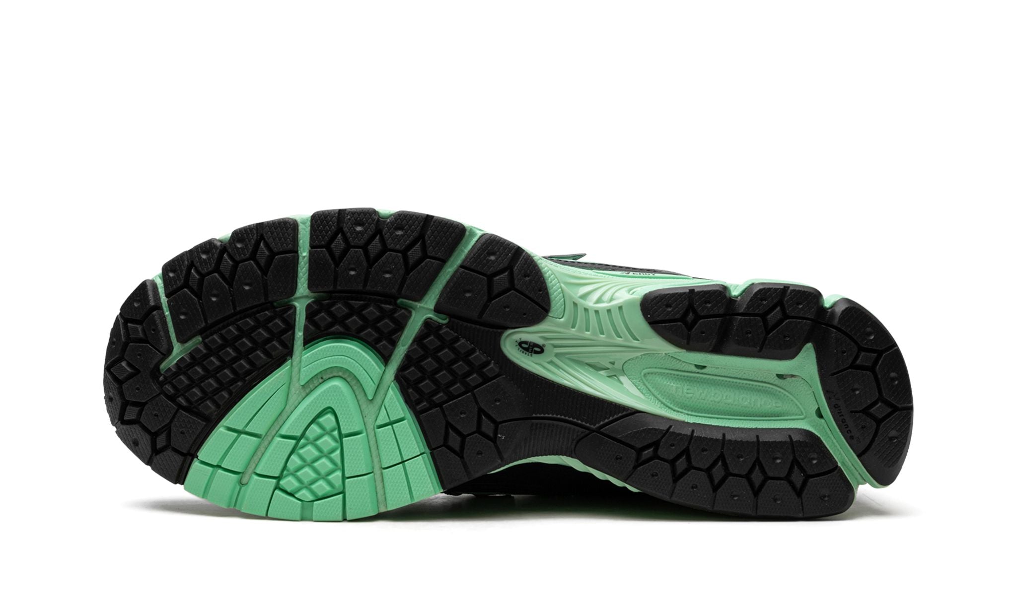 New Balance 1906R size? Exclusive Green Black