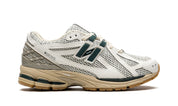 M1906RQNew Balance 1906R White Green Cream
