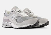 New Balance 2002R Gore-Tex Concrete vu de profil
