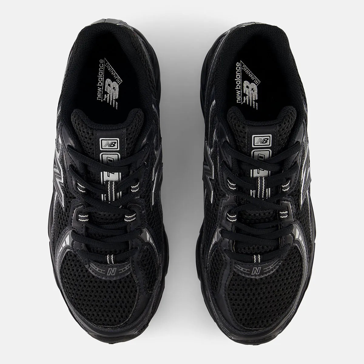 New balance 740 noir