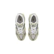 New Balance 9060 Green Gum
